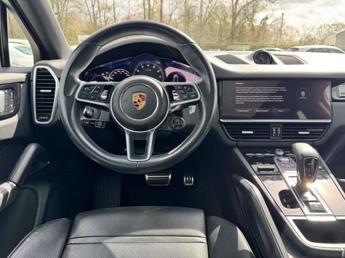 Used 2022 Porsche Cayenne S Platinum image 18