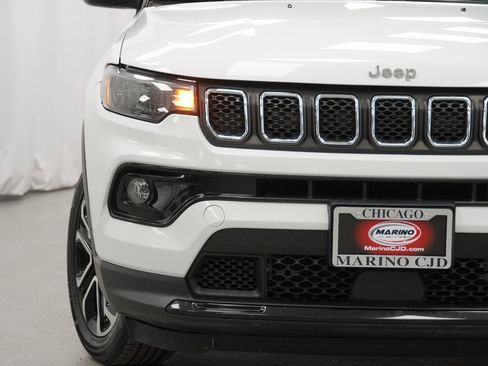 Certified 2023 Jeep Compass Limited image 7