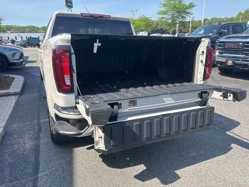 New 2026 GMC Sierra 1500 AT4 w/ AT4 Premium Package AWD/4WD image 35