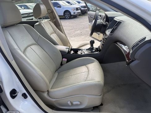 Used 2010 INFINITI G37 x Sedan w/ Premium Pkg AWD/4WD image 25