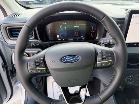 New 2025 Ford Maverick Lobo image 13