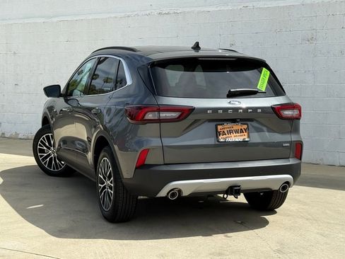 New 2024 Ford Escape SE w/ PHEV Premium Package FWD image 4