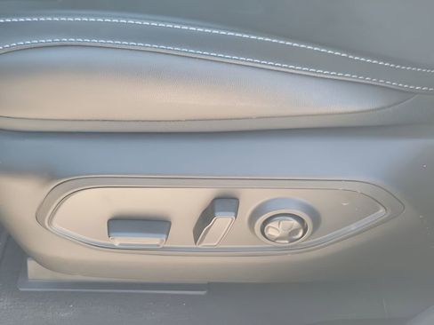 New 2026 Jeep Grand Cherokee Altitude RWD image 29