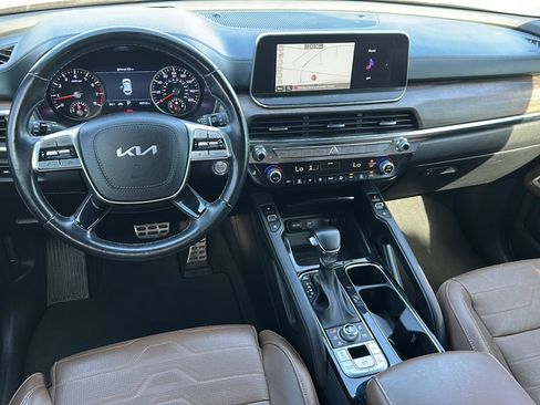 Used 2022 Kia Telluride SX w/ SX Prestige Package image 21