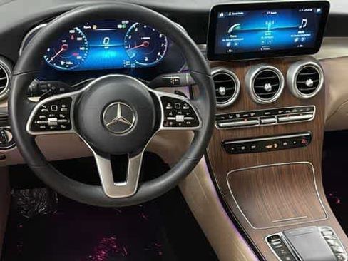 Certified 2022 Mercedes-Benz GLC 300 4MATIC image 24