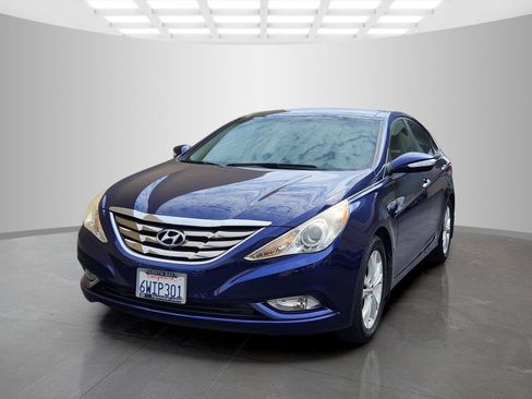 Used 2012 Hyundai Sonata Limited w/ Navigation Pkg FWD image 3