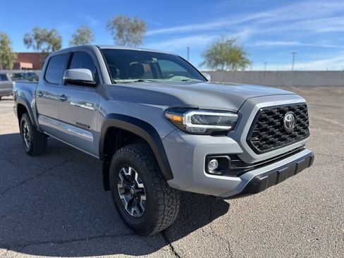 Used 2020 Toyota Tacoma TRD Off-Road image 4