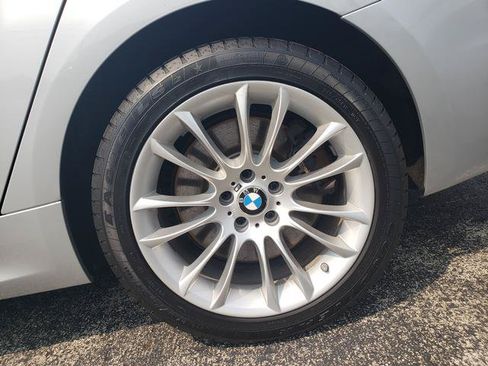 Used 2014 BMW 550i Gran Turismo xDrive AWD/4WD image 27