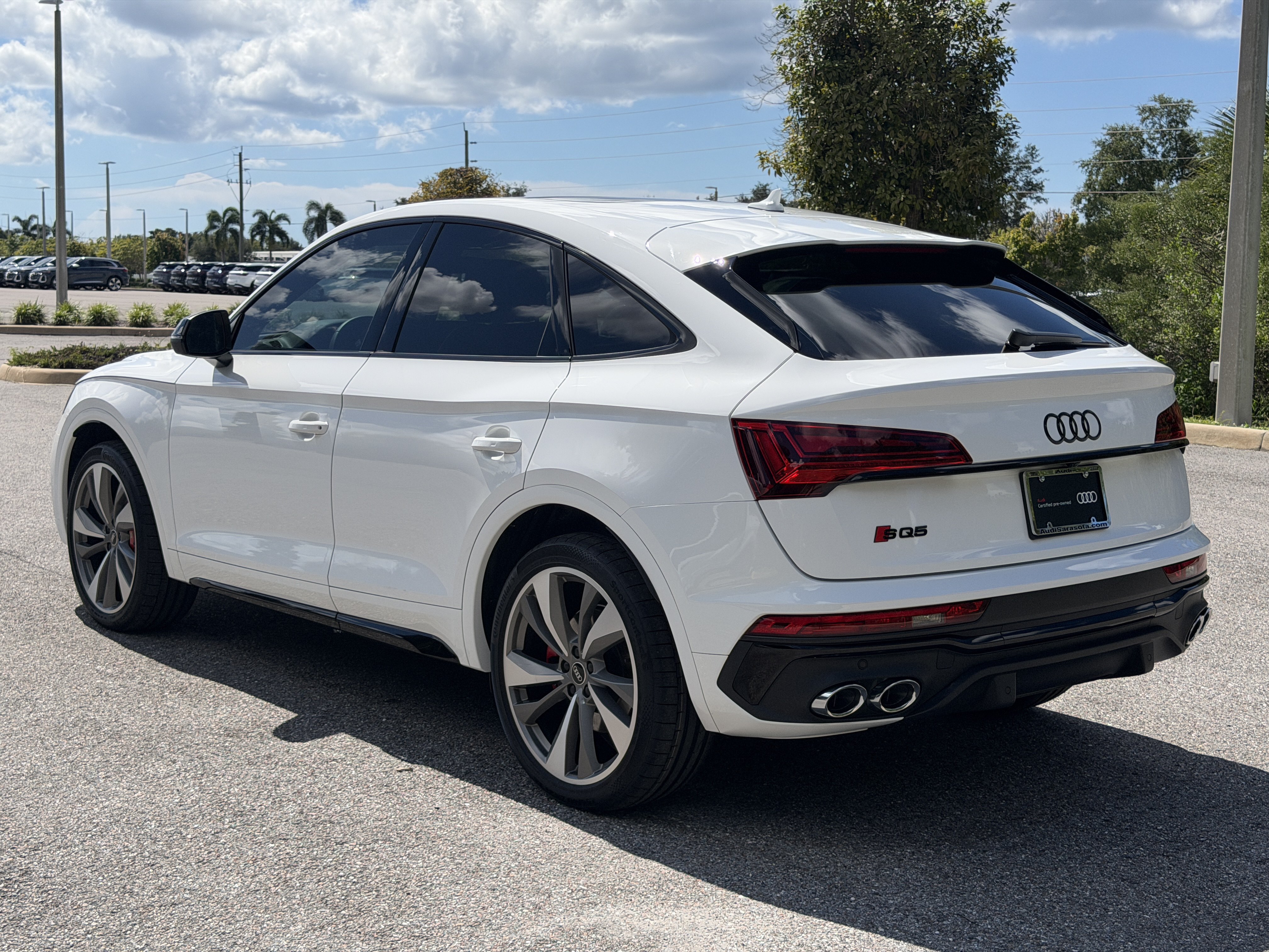 Certified 2023 Audi SQ5 Premium Plus AWD/4WD image 5