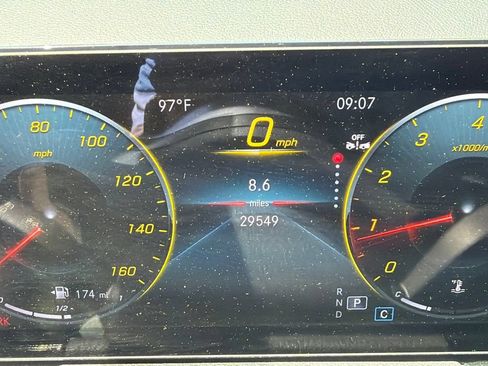 Used 2023 Mercedes-Benz GLA 250 image 25