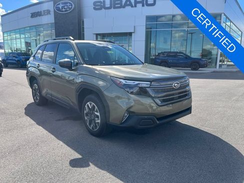 Used 2026 Subaru Forester Premium AWD/4WD image 1