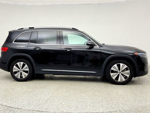 Used 2023 Mercedes-Benz EQB 300 4MATIC w/ Exclusive Package image 4