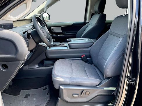 Certified 2025 Ford Expedition Active RWD image 10