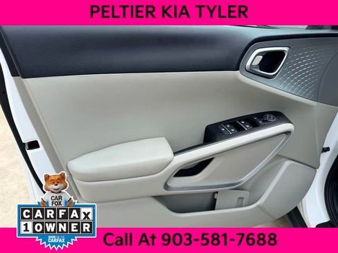 Certified 2025 Kia Soul LX FWD image 15