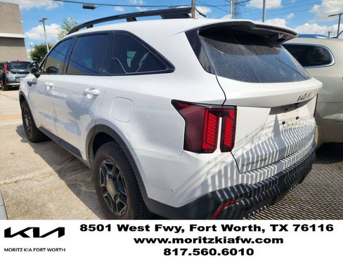 Used 2024 Kia Sorento SX Prestige w/ Sage Leather Package AWD/4WD image 3