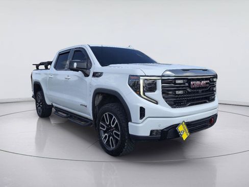 Used 2023 GMC Sierra 1500 AT4 w/ Technology Package AWD/4WD image 7