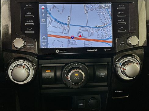 Used 2020 Toyota 4Runner TRD Off-Road Premium AWD/4WD image 23