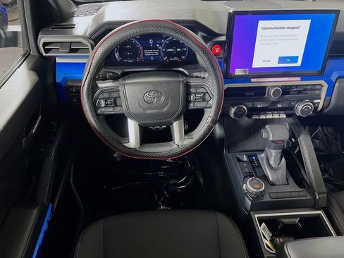 Certified 2025 Toyota Tacoma TRD Sport image 19