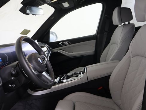 Used 2026 BMW X7 xDrive40i w/ M Sport Package image 22