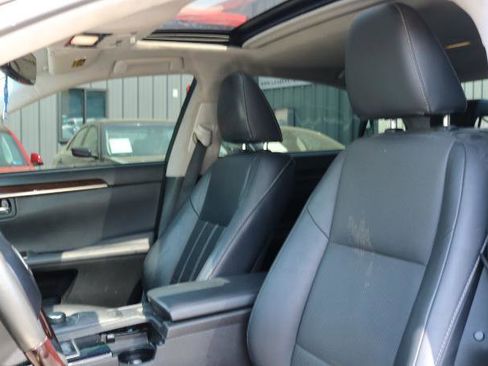 Used 2018 Lexus ES 350 w/ Premier Package FWD image 9