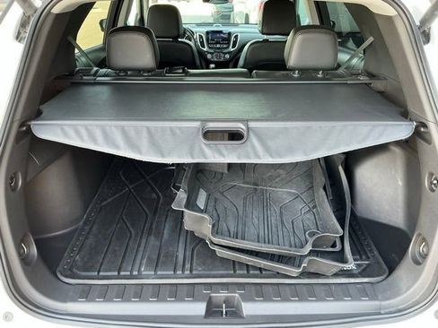 Used 2023 Chevrolet Equinox Premier AWD/4WD image 15