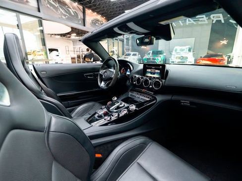 Used 2018 Mercedes-Benz AMG GT Roadster w/ Lane Tracking Package image 22