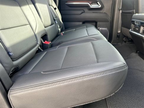 Used 2024 GMC Sierra 2500 Denali w/ Denali Reserve Package image 16