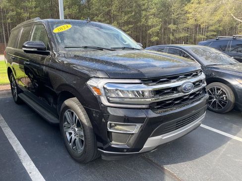 Used 2024 Ford Expedition Limited image 2