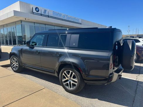 Used 2023 Land Rover Defender 130 X-Dynamic SE image 5