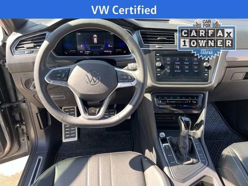 Certified 2023 Volkswagen Tiguan SE R-Line image 30