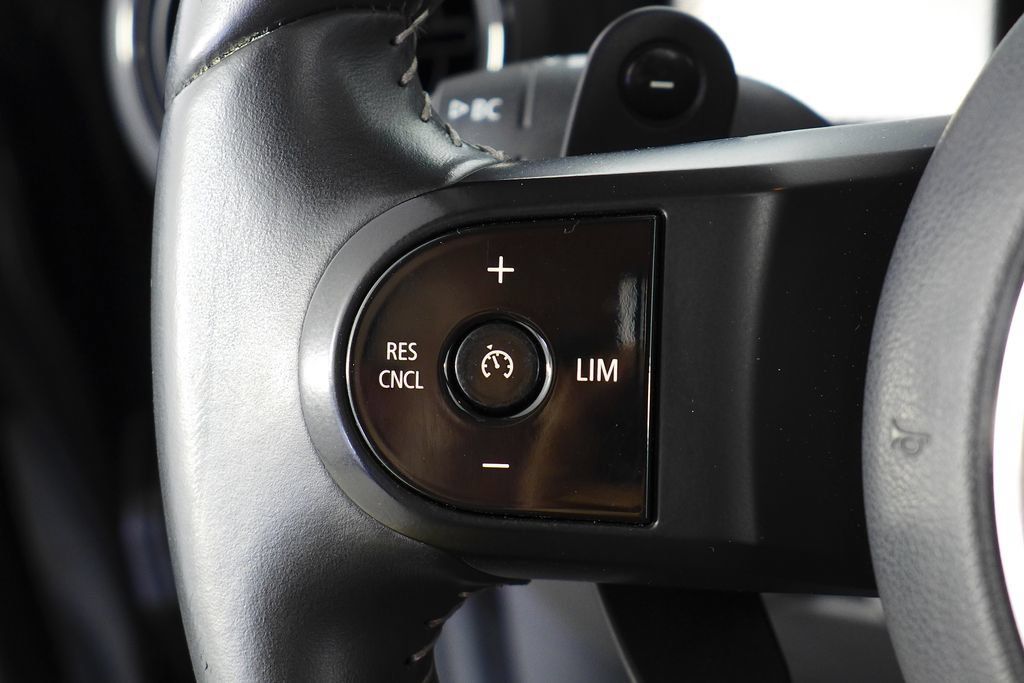 Used 2024 MINI Cooper S FWD image 28