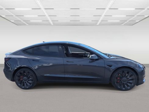 Used 2023 Tesla Model 3 Performance image 6
