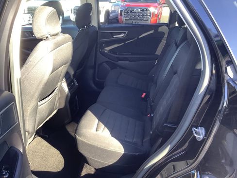 Used 2018 Ford Edge SEL image 10