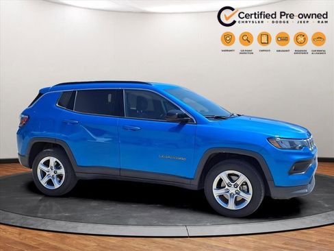 Used 2023 Jeep Compass Latitude w/ Convenience Group image 2