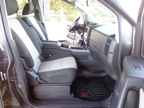 Used 2011 Nissan Titan PRO-4X AWD/4WD image 16