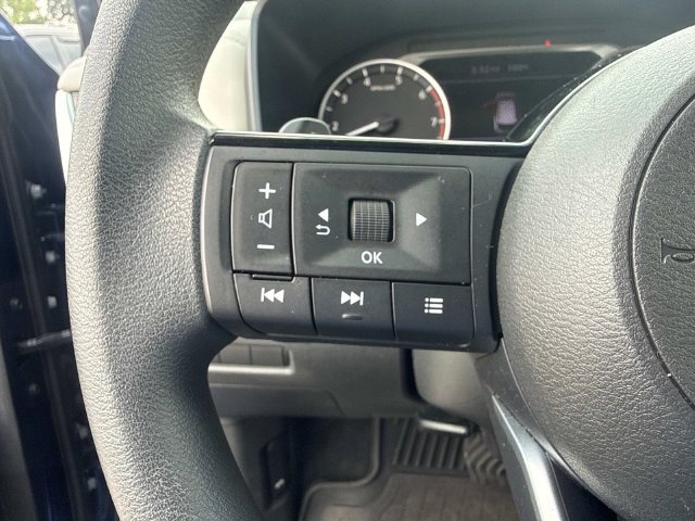 Used 2022 Nissan Rogue SV FWD image 27