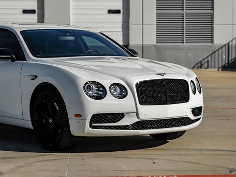 Used 2018 Bentley Flying Spur S V8 image 27