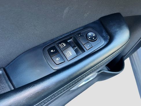 Used 2023 Dodge Challenger SXT RWD image 17
