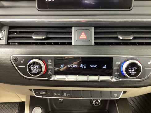 Used 2019 Audi A4 2.0T Premium w/ Convenience Package FWD image 30