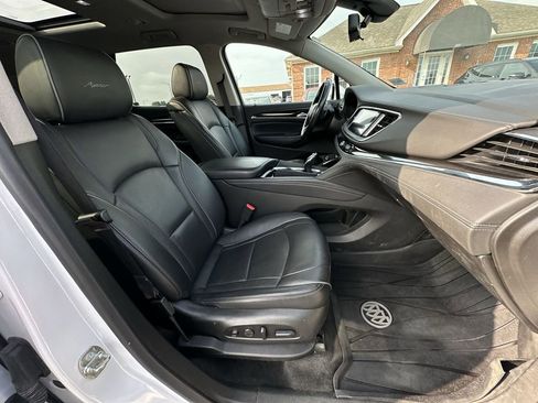 Used 2021 Buick Enclave Avenir image 26