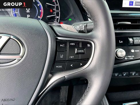 Certified 2024 Lexus ES 350 w/ Premium Package FWD image 22