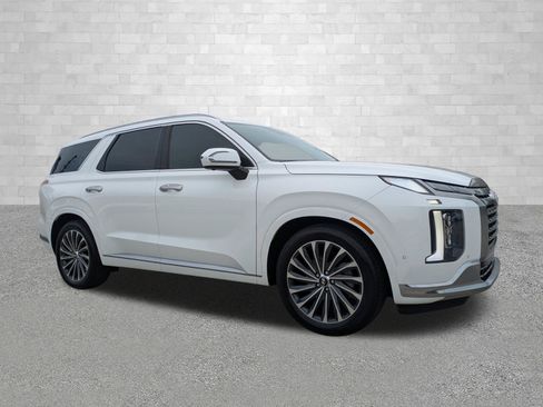 Used 2023 Hyundai Palisade Calligraphy w/ Cargo Package FWD image 1