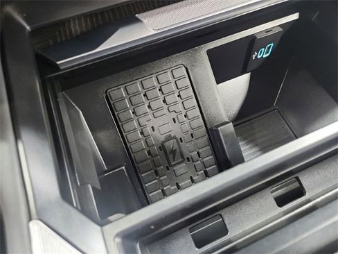 Used 2025 Ford F250 Platinum image 33