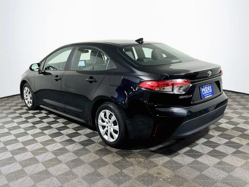 Used 2024 Toyota Corolla LE FWD image 5