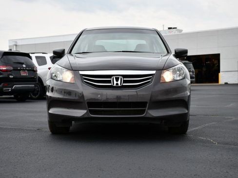 Used 2011 Honda Accord EX-L image 2