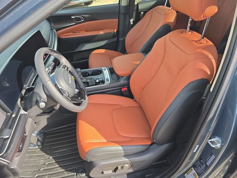 New 2026 Kia Carnival SX image 17