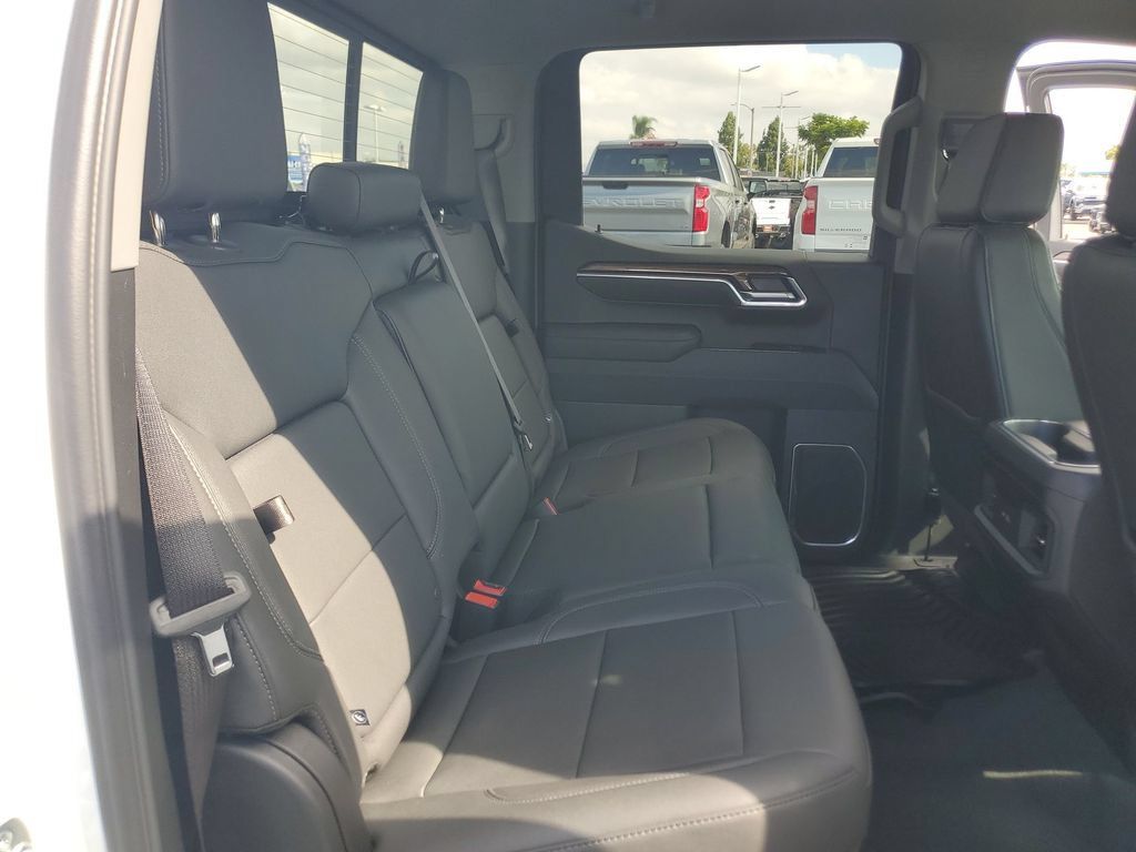 Used 2026 Chevrolet Silverado 1500 RST w/ Convenience Package II AWD/4WD image 27