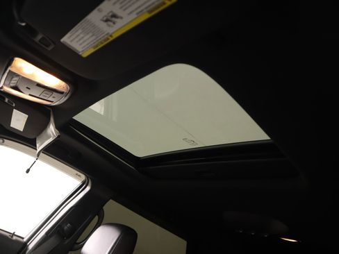 Used 2021 Dodge Durango R/T w/ Blacktop Package image 17