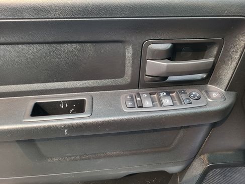 Used 2024 RAM 3500 Tradesman w/ Chrome Appearance Group AWD/4WD image 20