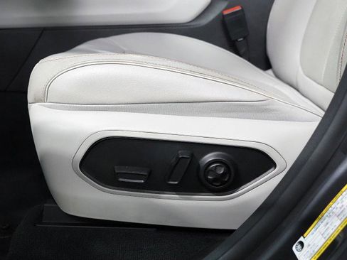 Used 2023 Jeep Grand Cherokee Overland image 67